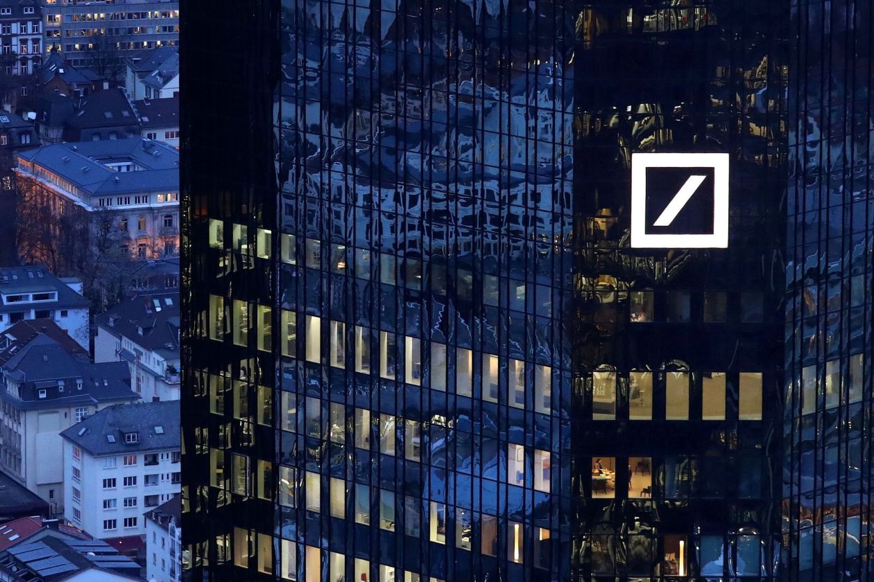 Global Bank Run Starts With Deutsche Bank As Clients Pull $1 Billion A Day (#GotBitcoin?)
