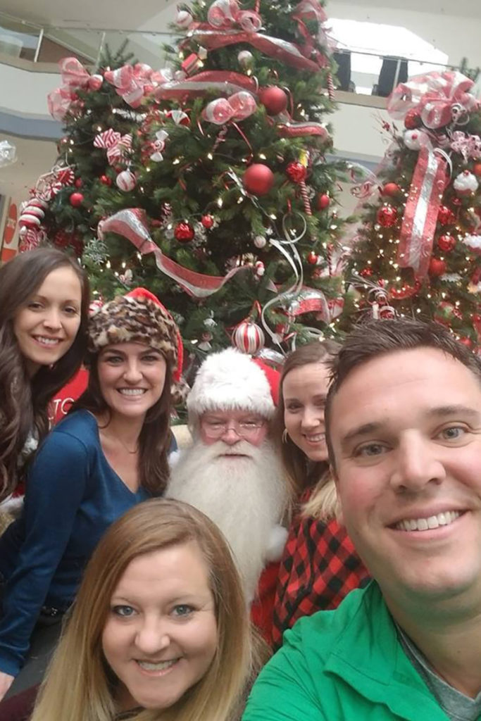 Sad Santas Confront Empty Malls: ‘Do I Have Something In My Beard?’ (#GotBitcoin?)