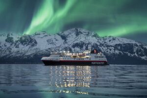 Our Arctic Vacation Itineraries (2026)